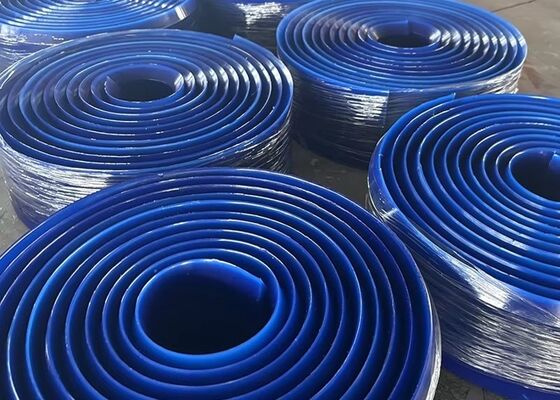 Polyurethane Belt Skirting 16mm Thickness Red Color Heavy Duty Conveyor Sealing Strip