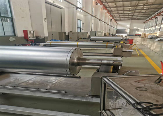 High Precision Temperature Control Electromagnetic Induction Heating Roller with 130~300℃±1.5℃ and 800~1000psi for Top-Grade Packaging