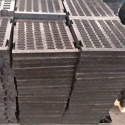 Verstellbare Loch-Hochverschleiß-Gummi-Siebplatte mit modularem Design für Bergbau-Vibrationssiebe