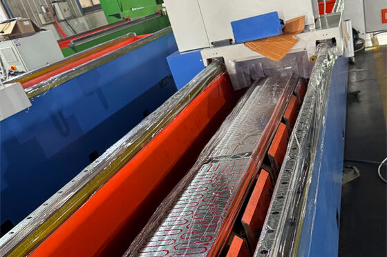 Hochleistungsmaschine für die Bearbeitung von Automobilteilen