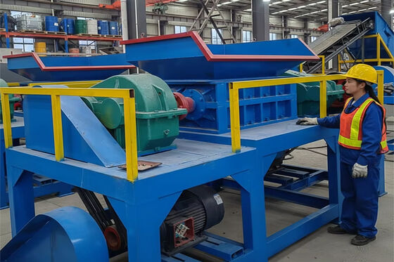 4200 kg Schwerlast-Doppelwellen-Schredder für den Fabrikgebrauch