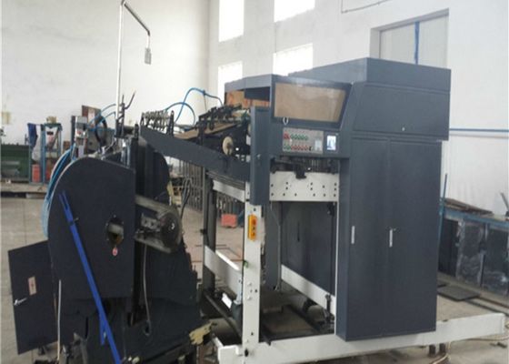 Automatische stempelschneidene Wellpappen-Maschine